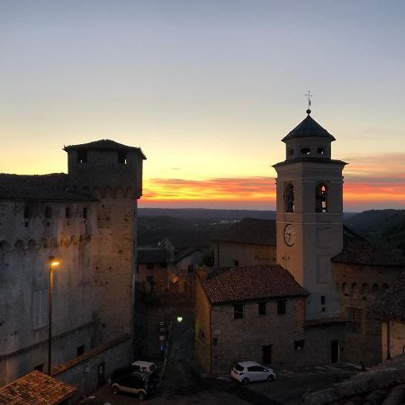 Oasi Castello Di Lerma Nel Monferratoアパートメント エクステリア 写真