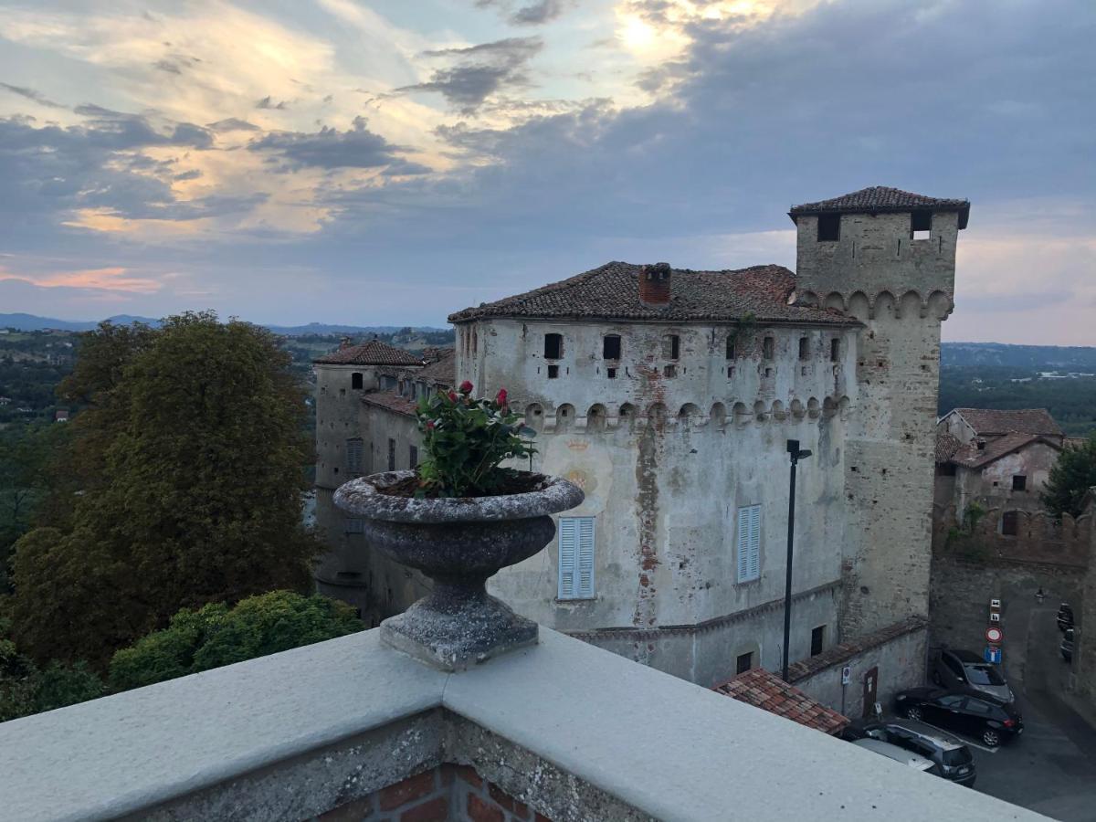 Oasi Castello Di Lerma Nel Monferratoアパートメント エクステリア 写真